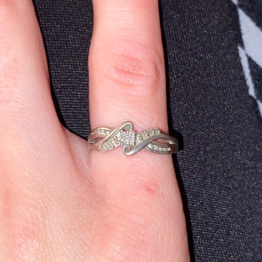 Diamond ring